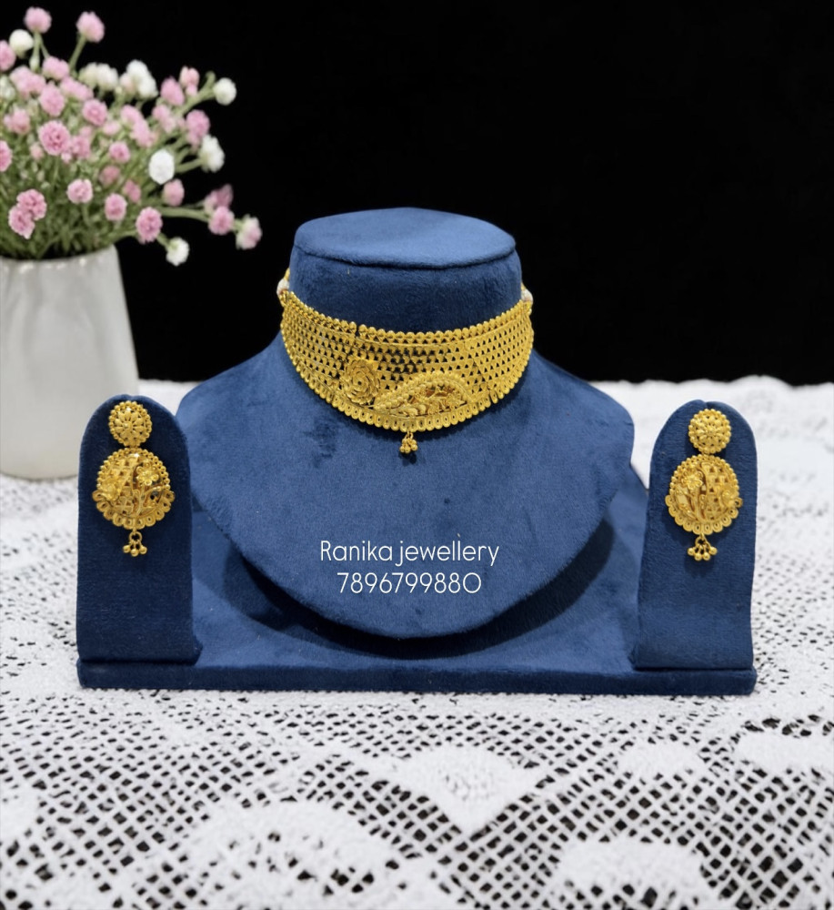 Choker set