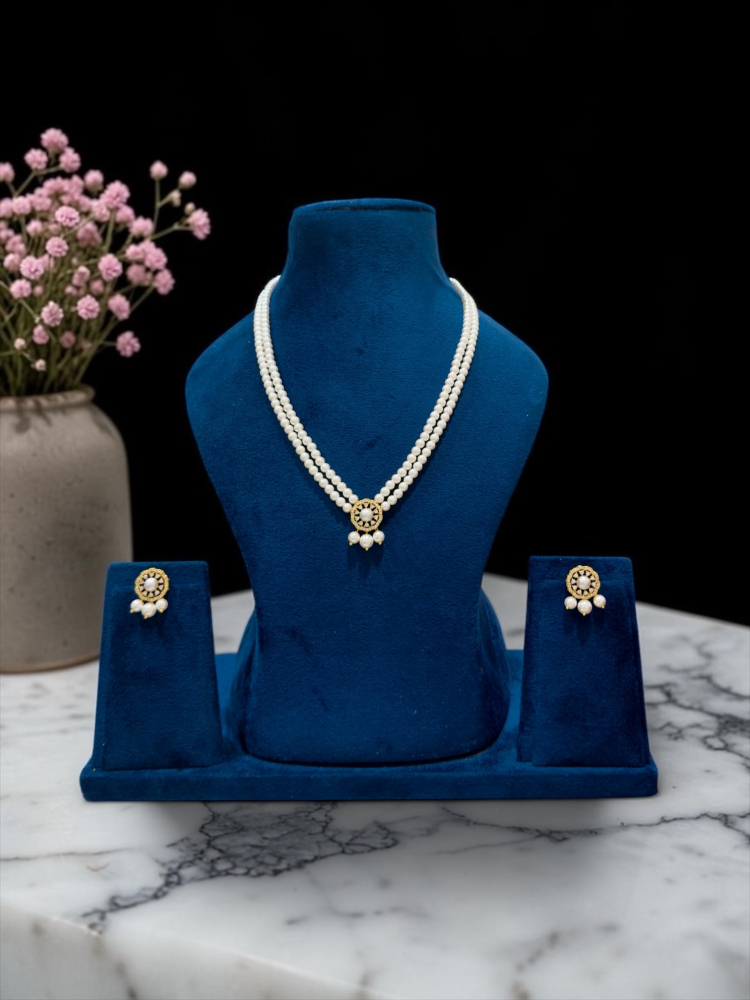 Pearl set