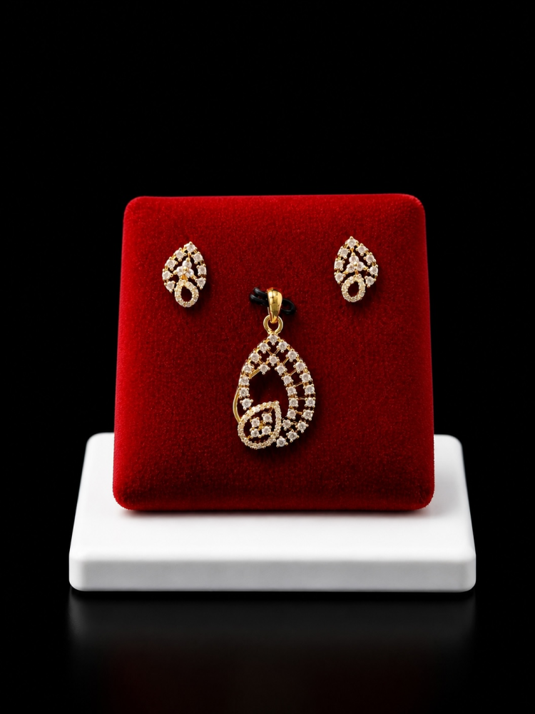 Pendant with earrings