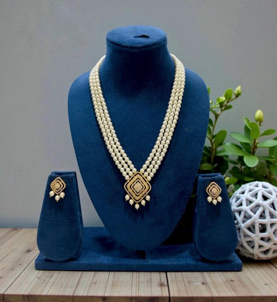 Pearl set